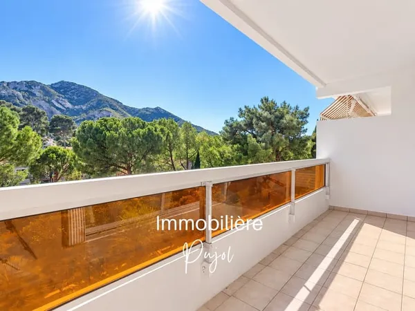 Les Trois Ponts 13010 - T4/5 Terrasse Sud - garage (option