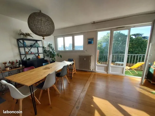 Appartement avec balcon - 80m2