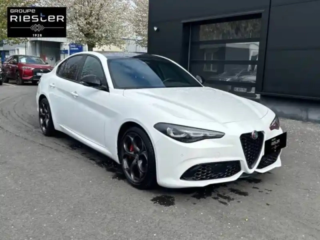 Alfa Romeo Giulia 2.2 160 ch at8 — photo 50