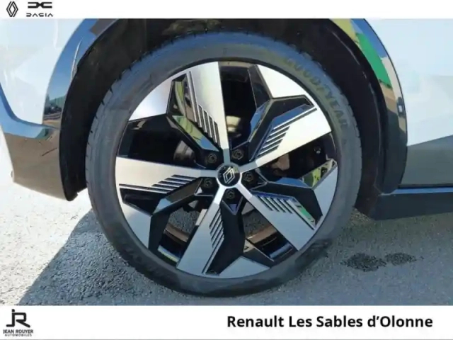 Renault Megane e-tech electric ev60 220ch techno super charge — photo 8