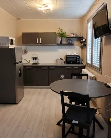 Studio meublé rénové et lumineux