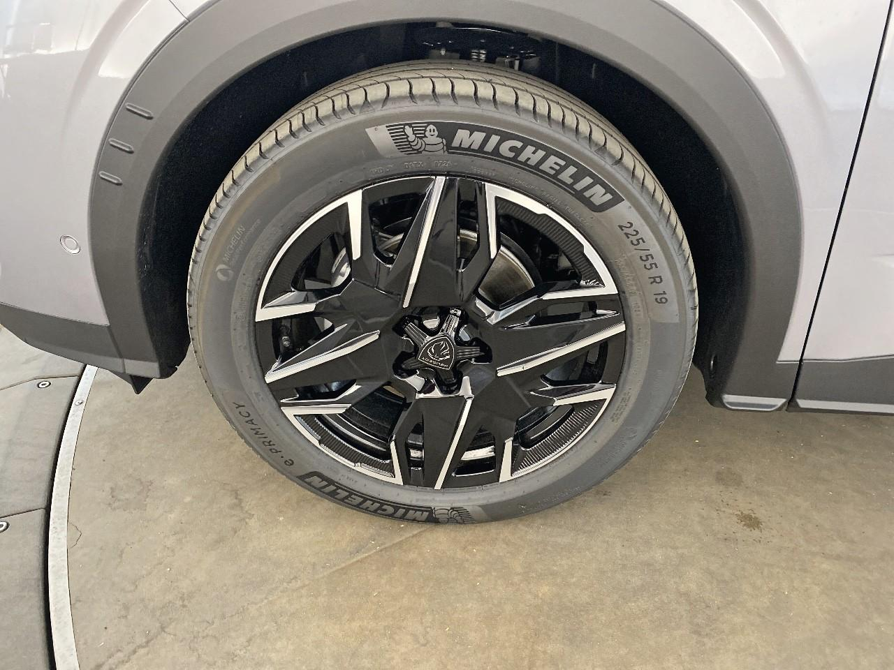 Peugeot 3008 hybrid 145 e-dcs6 gt — photo 11
