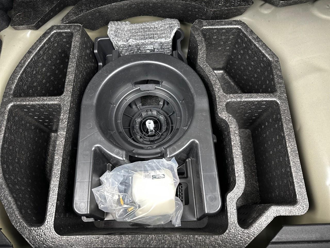 Peugeot 208 puretech 100 s&s eat8 allure pack — photo 32