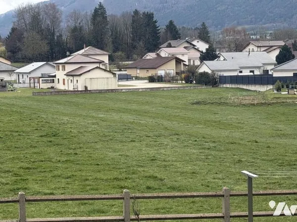 Terrain à bâtir non viabilisé