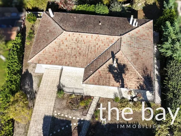 Clairbois, maison de plain-pied entièrement rénovée sur 900