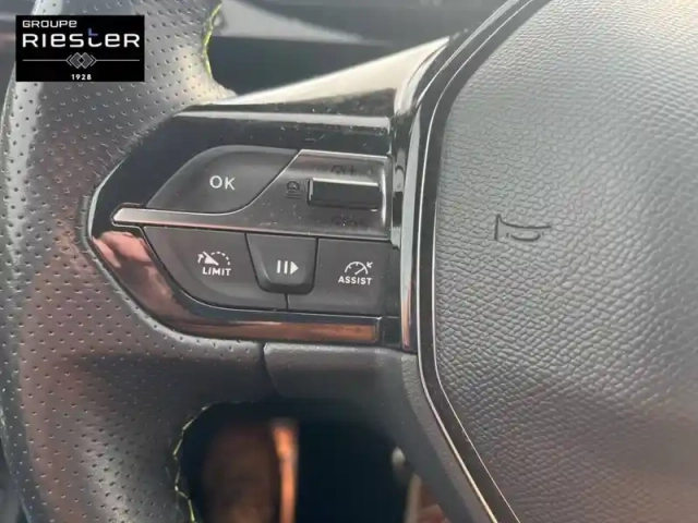 Peugeot 308 phev 180 e-eat8 — photo 38