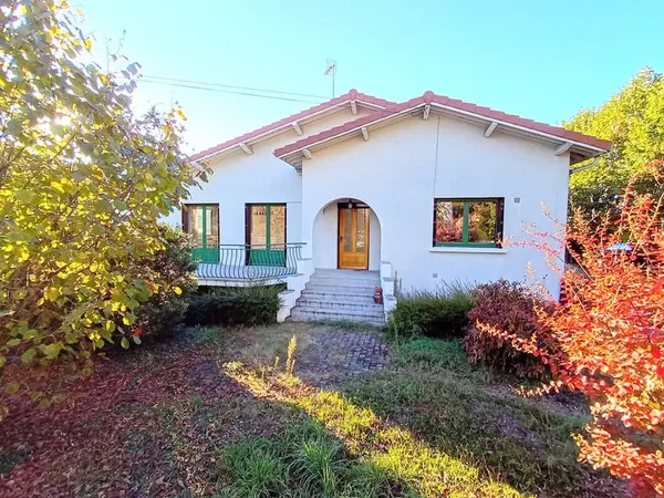 EXCLUSIVITE : SAINT-GALMIER MAISON SUR SOUS SOL AVEC GRAND G