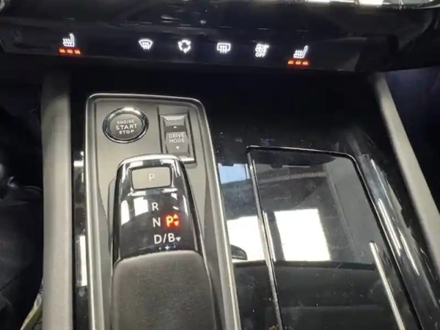 Peugeot 508 hybrid 225 e-eat8 — photo 46