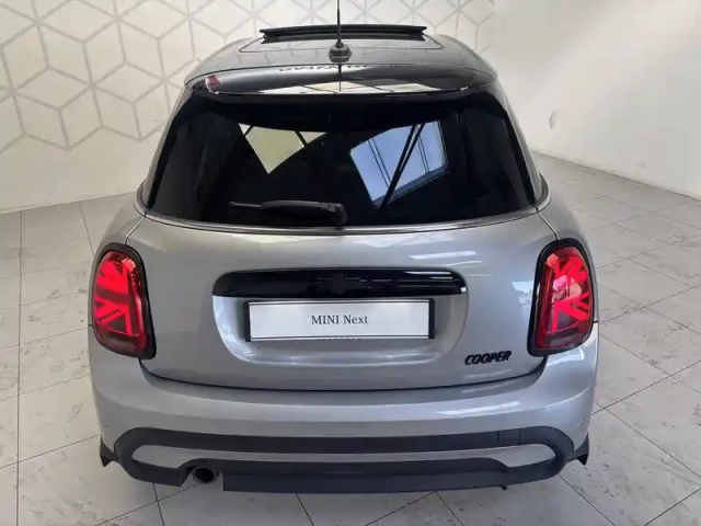 Mini Mini hatch 5 portes cooper 136 ch dkg7 — photo 4