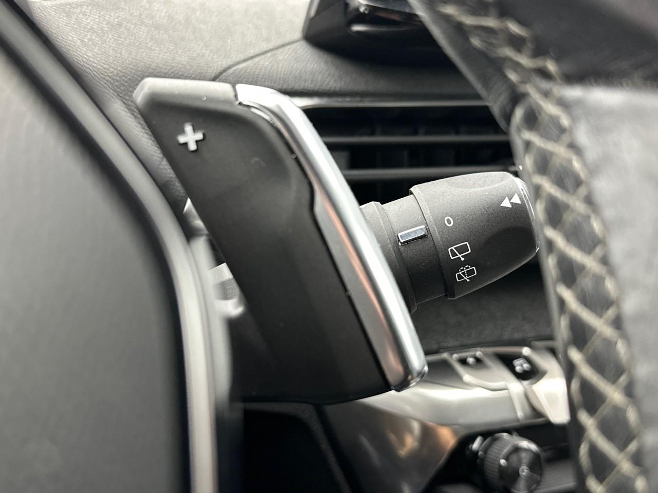 Peugeot 3008 hybrid 225 e-eat8 allure pack — photo 18