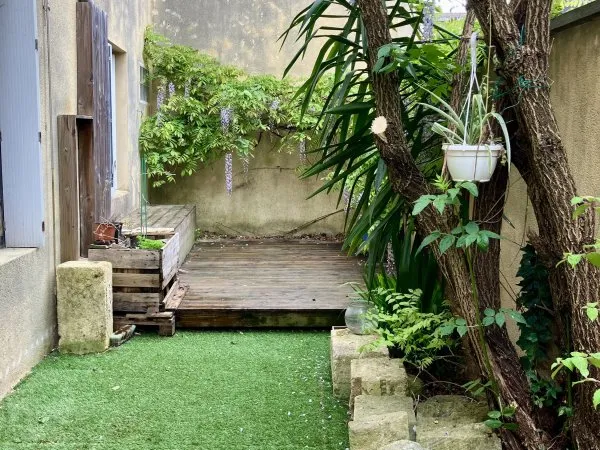 Vends appartement avec jardin privatif
