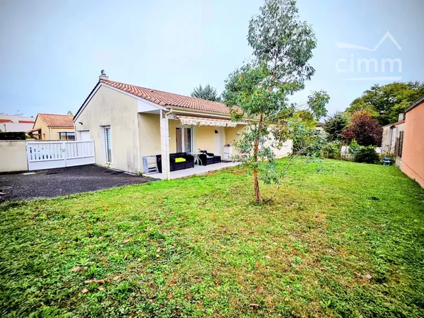MAISON PLAIN-PIED TYPE V AVEC GARAGE et JARDIN