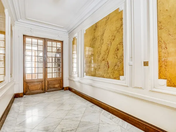 Local commercial 3 pièces 58 m²