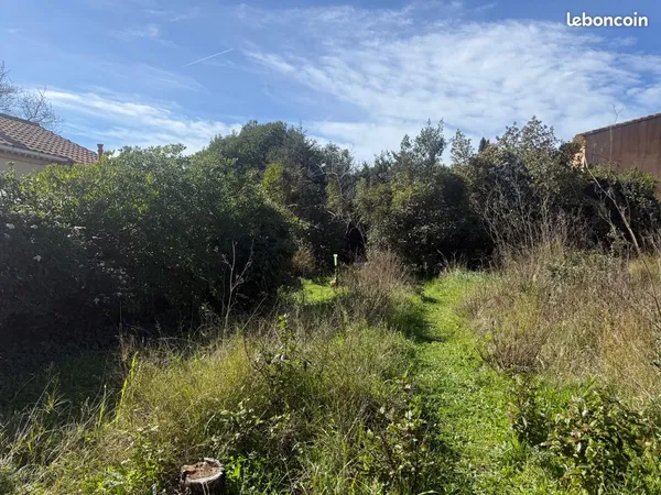 Terrains à bâtir à partir de 431 m² - La Seyne - Libre constructeur