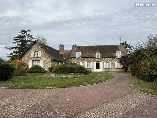 Propriété 10 pièces 255 m²