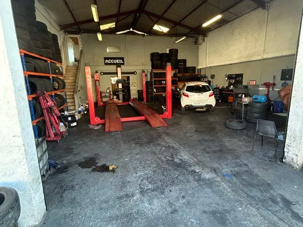 Garage fond de commerce