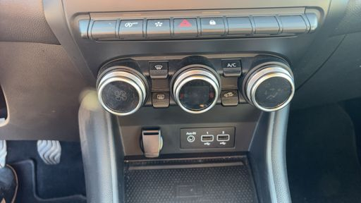 Renault Captur 1.3 TCe 130 - Intens – 2020 – 58544 km – Essence – Boîte Manuelle — photo 4