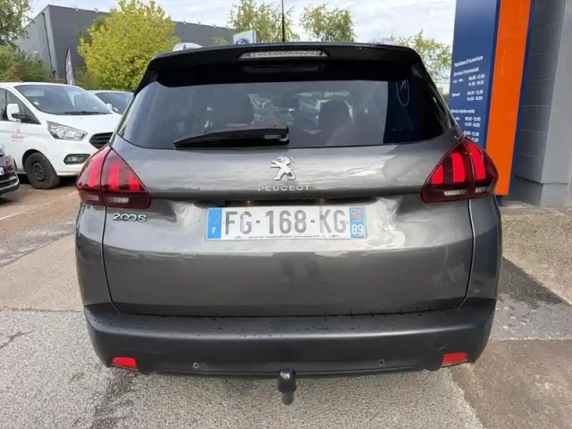 Peugeot 2008 1.5 bluehdi 100ch e6.c signature s&amp;s bvm5 86g — photo 6
