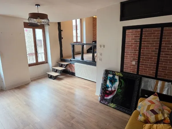 Location Triplex
