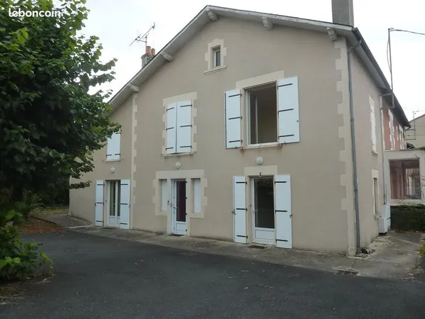Appartement type 2 proche CHU POITIERS