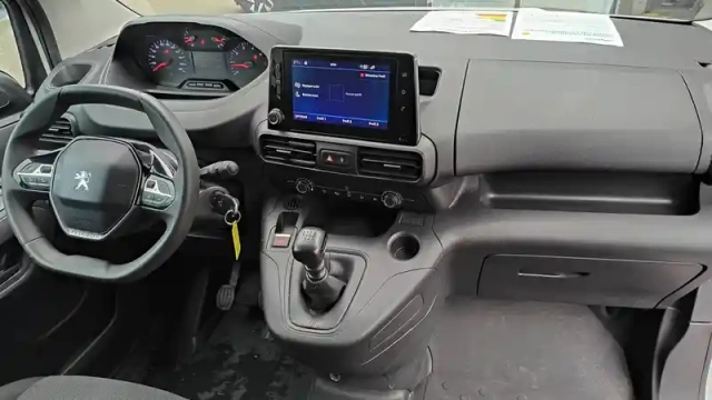 Peugeot Partner fourgon standard 650 kg bluehdi 100 s&amp;s bvm6 — photo 25