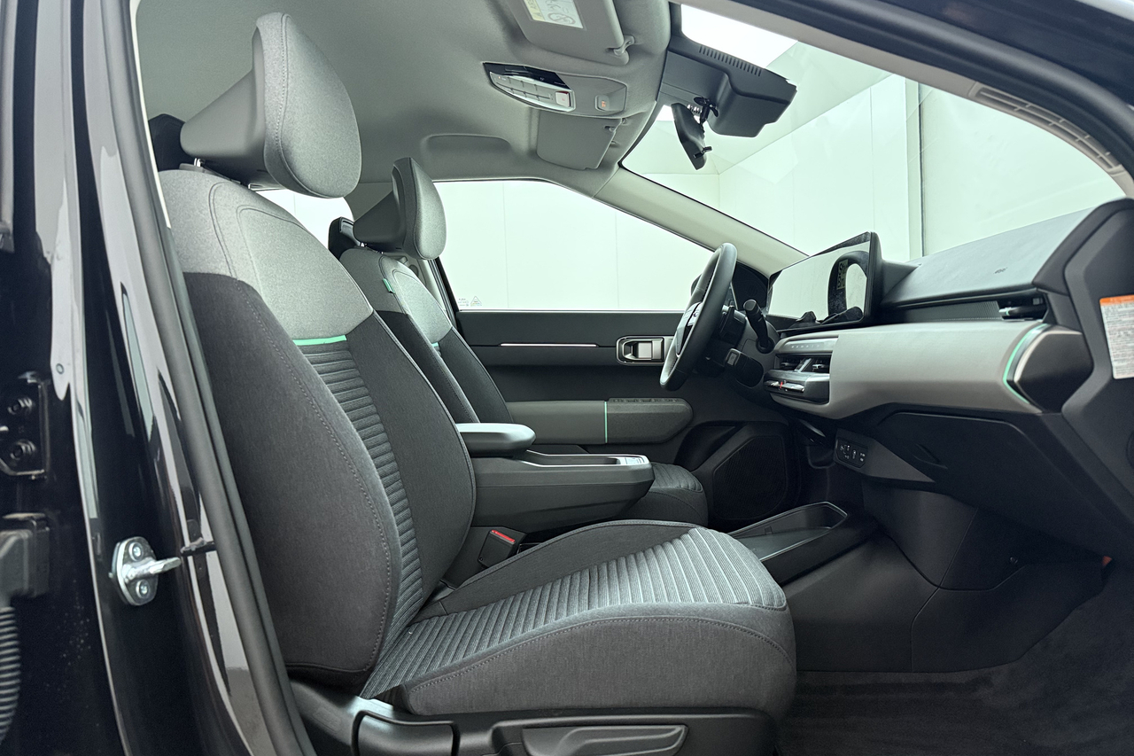 Kia EV4 — photo 7