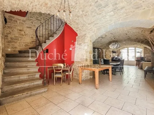 Maison Vente Uzès 10p 200m² 463000€