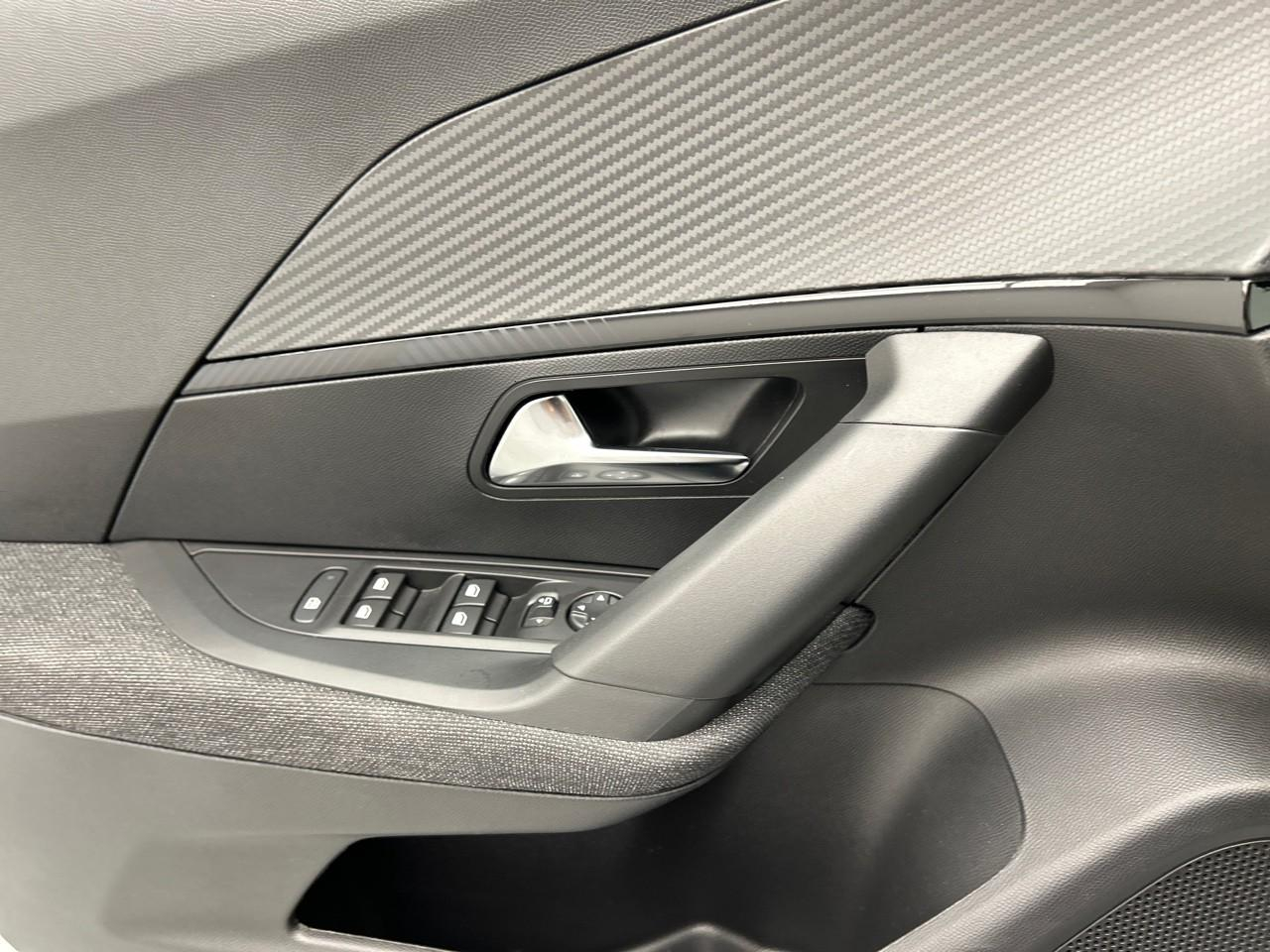 Peugeot 2008 100 s&s bvm6 style — photo 29