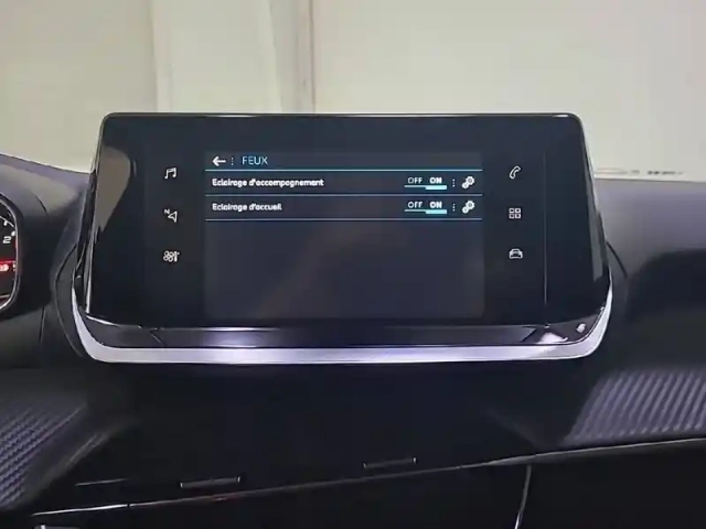 Peugeot 2008 puretech 130 s&amp;s eat8 — photo 23
