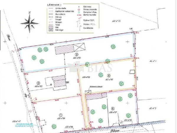 Terrain 1270 m²