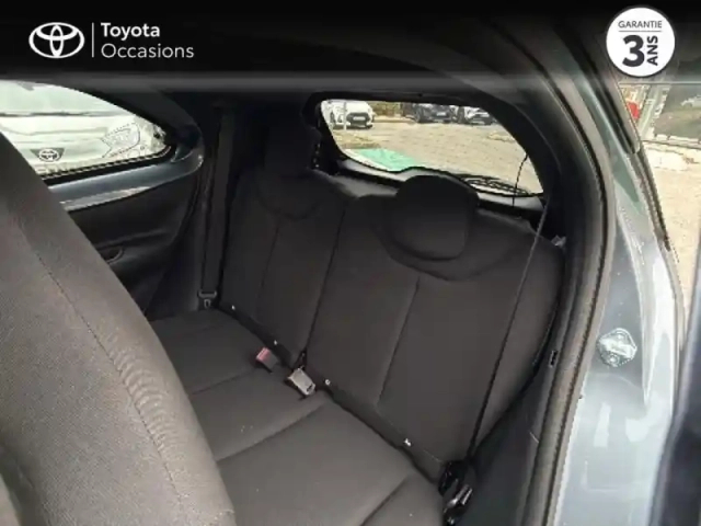 Toyota Aygo X 1.0 vvt-i 72ch design my24 — photo 12