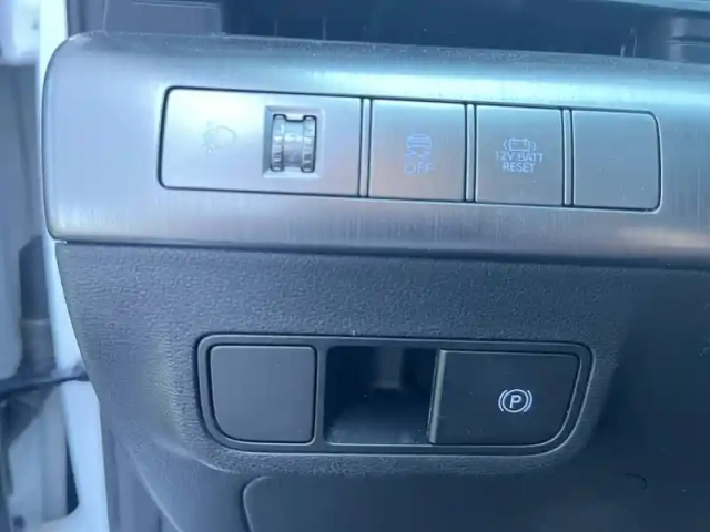 Hyundai Kona hybrid 141 — photo 21