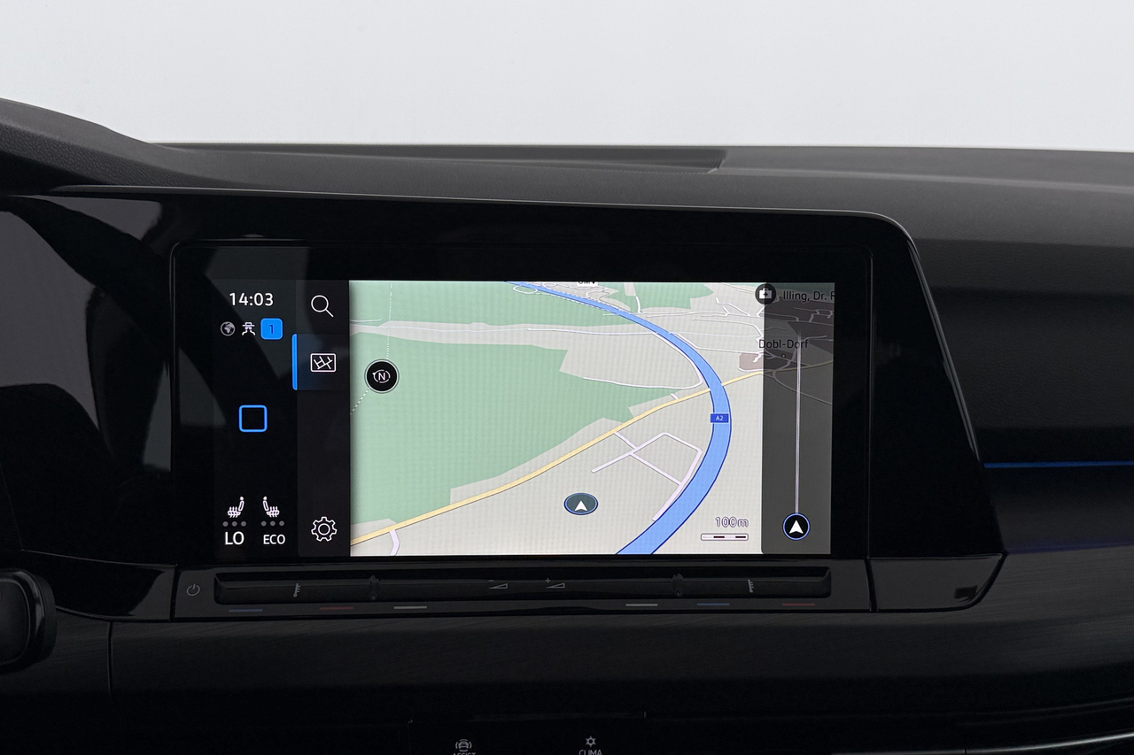 Volkswagen Golf 8 — photo 17