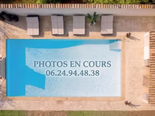 Vends maison - 300 m² - 8 pièces, 5 chambres - Aix-en-Provence 13100