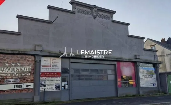 Local commercial 300 m²