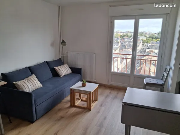Studio 30m² refait à neuf-lumineux/ascenseur/chauffage inclus
