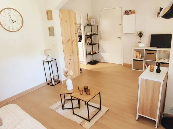 Studio meublé location mensuelle