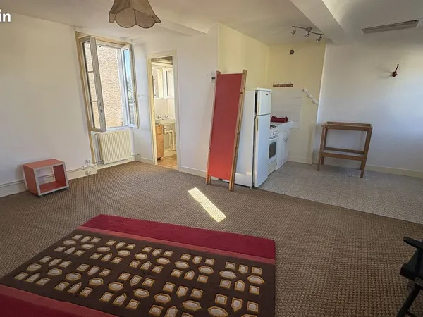 Studio 1 pièce 27 m²