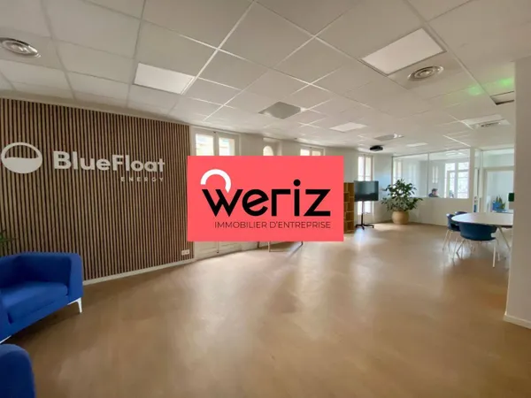 Bureaux 377 m²