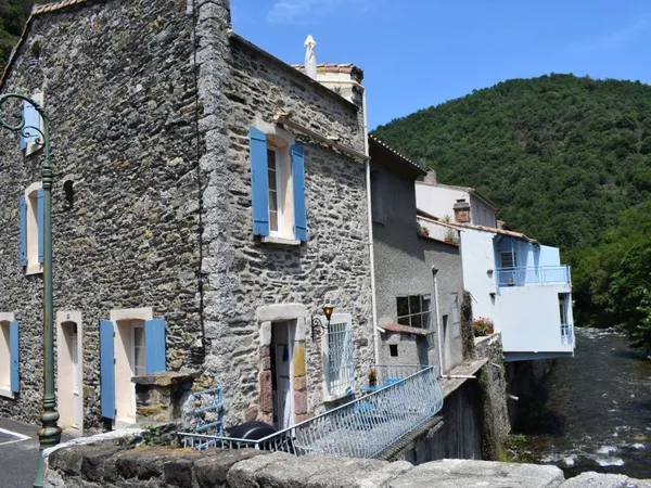 Maison mitoyenne 9 pièces 140 m²