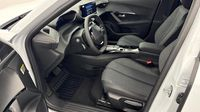 Peugeot 2008 1.2 Hybrid 110ch Allure e-DCS6 — photo 12