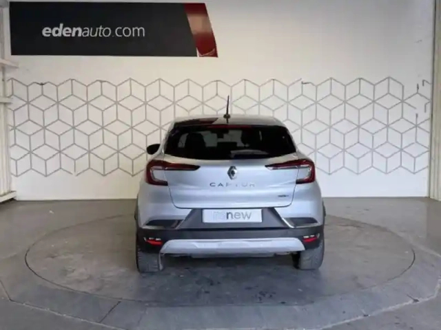 Renault Captur e-tech plug-in 160 — photo 4