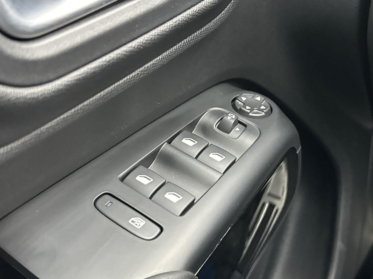 Citroën C5 Aircross hybride rechargeable 225 e-eat8 shine pack — photo 16