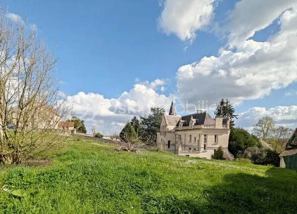 Rare à la vente d'un cadre exceptionnel