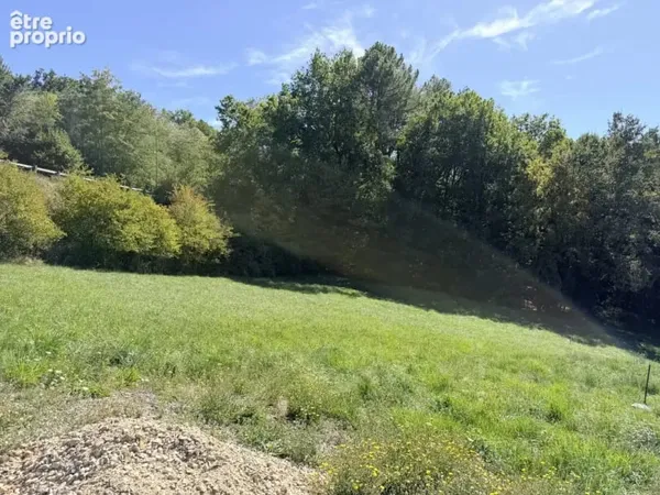 Terrain à bâtir viabilisé aux portes de périgueux