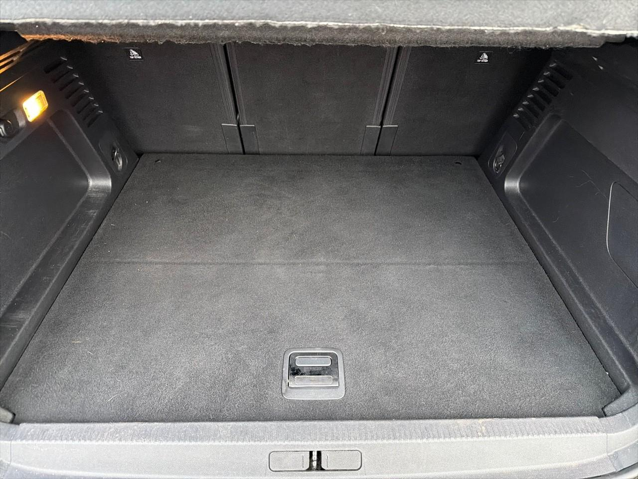 Citroën C5 Aircross hybride rechargeable 225 s&s e-eat8 shine — photo 6