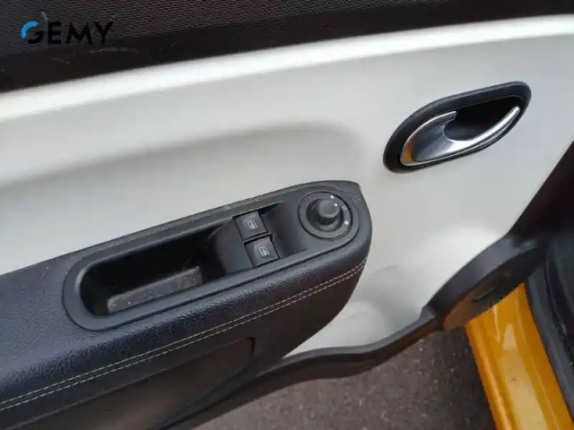 Renault Twingo iii tce 95 — photo 14