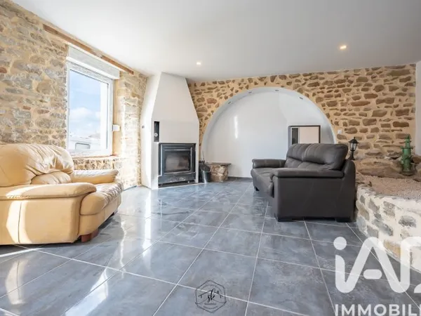 Maison 7 pièces 230 m²