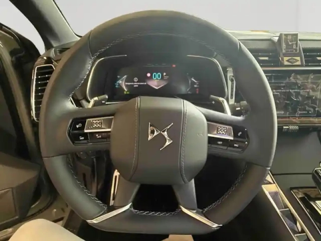 Ds Ds 7 1.6 plug-in hybrid 225ch etoile — photo 12