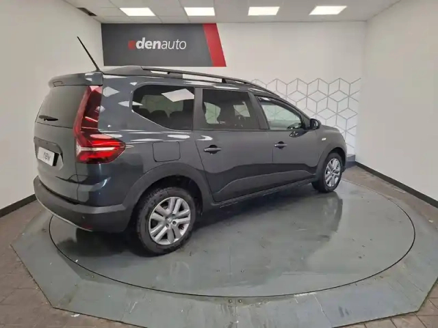 Dacia Jogger eco-g 100 5 places — photo 11